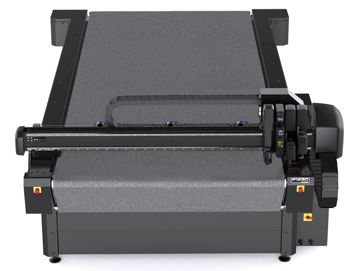 Flatbed cutter (stolový řezací plotr) Flatbed cutter (stolový řezací plotr)